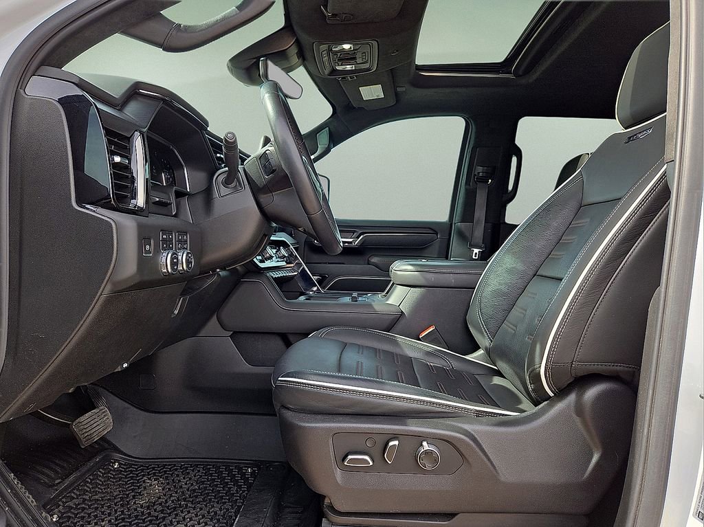 Used 2024 GMC Sierra 2500 AT4X image 24