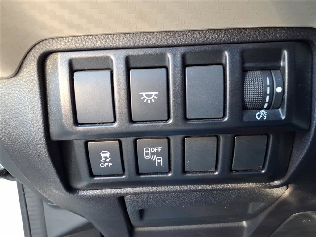 Used 2022 Subaru Ascent Premium image 7