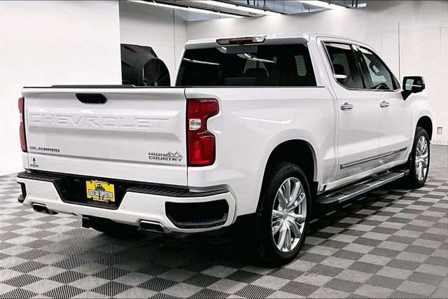Used 2022 Chevrolet Silverado 1500 High Country w/ High Country Premium Package image 13