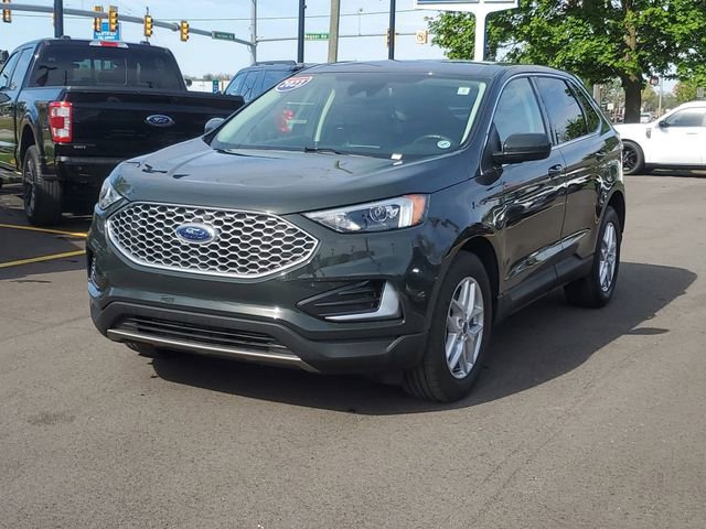 Certified 2023 Ford Edge SEL AWD/4WD image 2