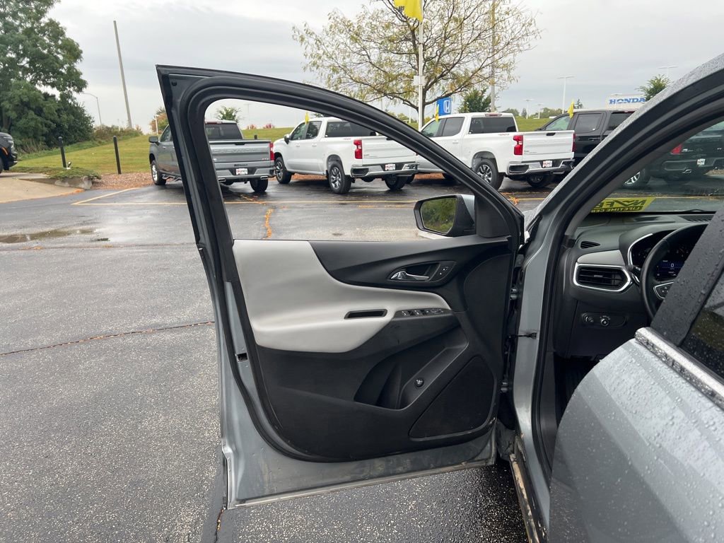 Used 2024 Chevrolet Equinox LT image 8