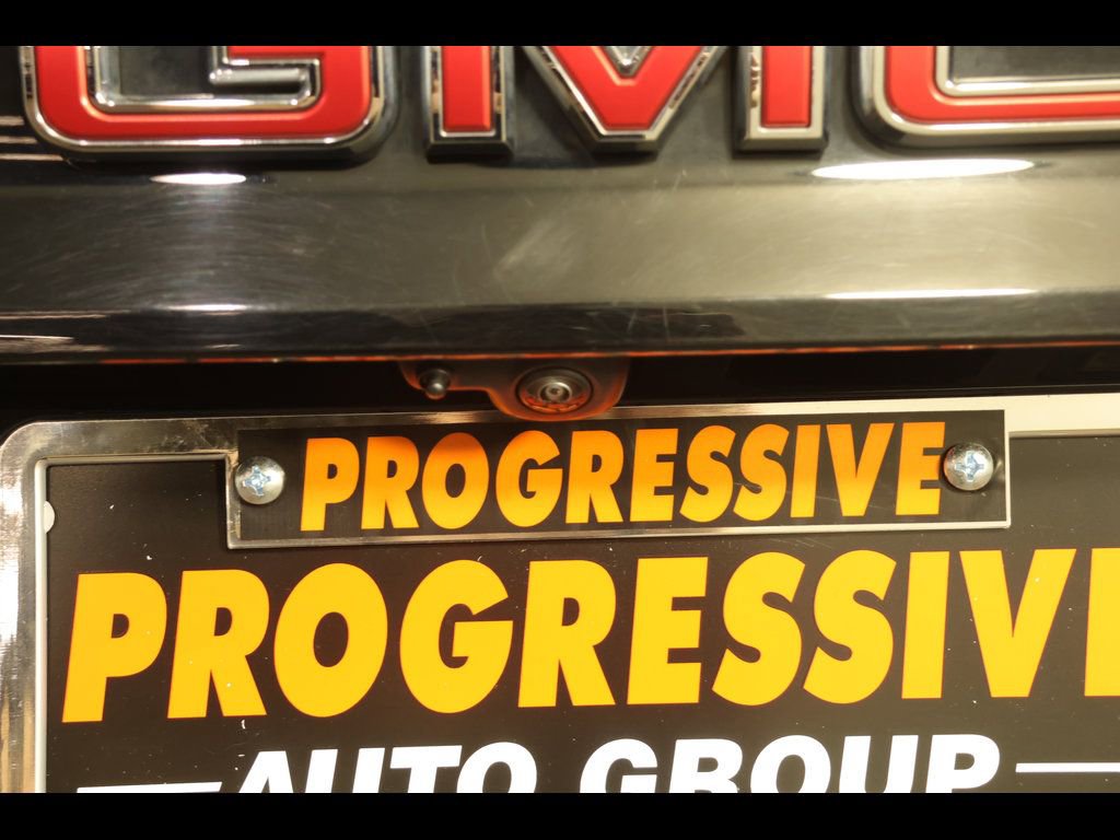 Used 2025 GMC Acadia Elevation image 28