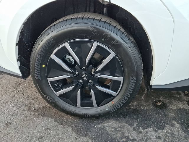 New 2026 Subaru Solterra AWD/4WD image 8