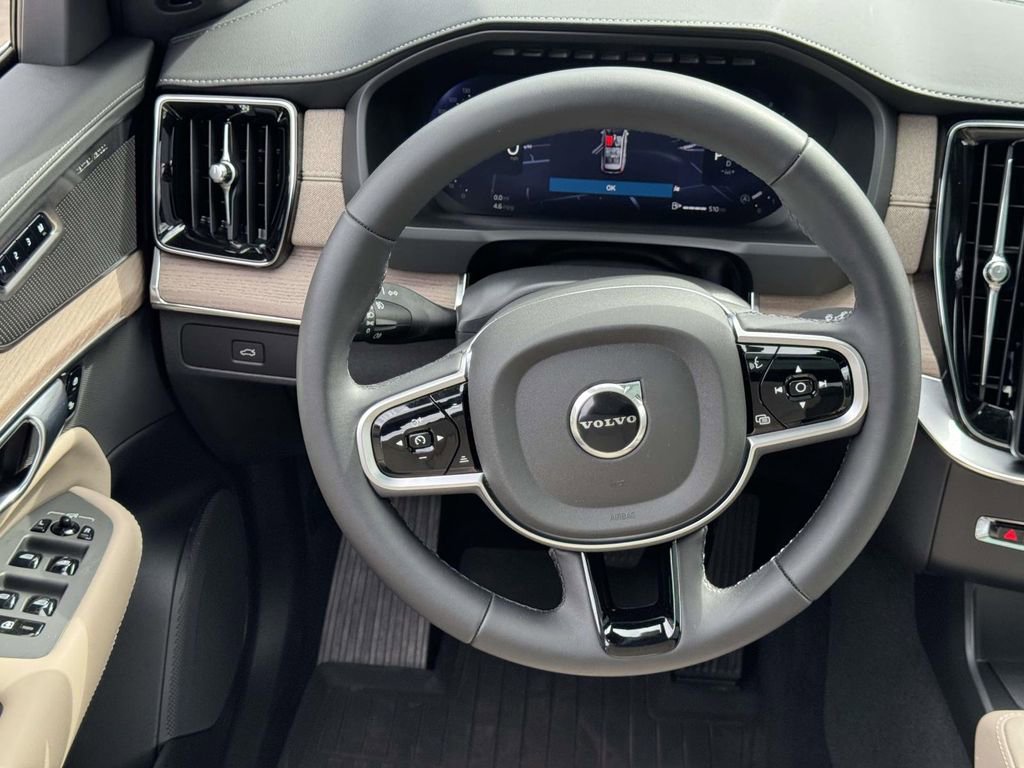 Certified 2026 Volvo XC90 B6 Plus w/ Protection Package image 13