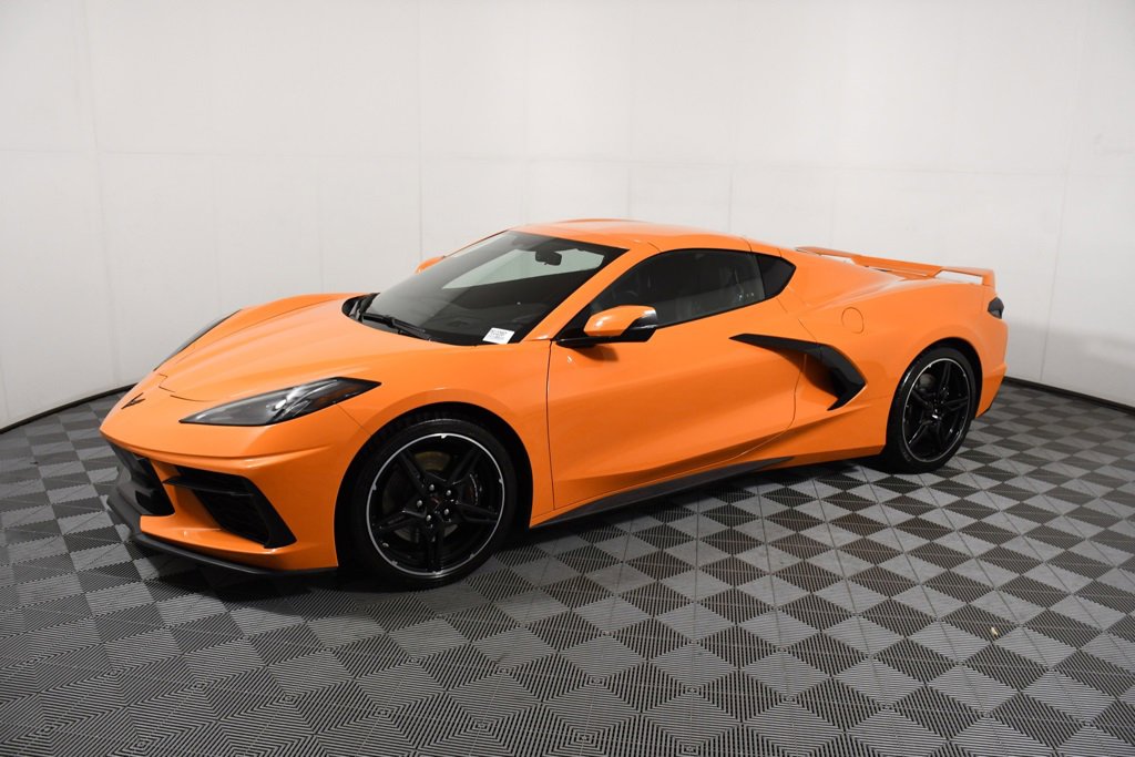 Used 2023 Chevrolet Corvette Stingray Premium Cpe w/ Z51 Performance Package image 2