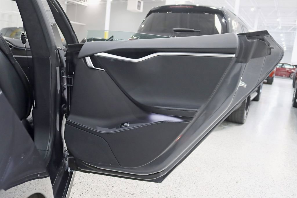 Used 2015 Tesla Model S 85D AWD/4WD image 30
