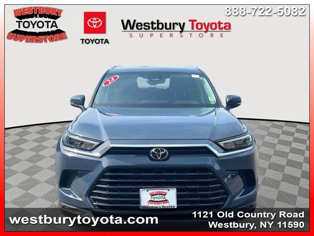 Used 2024 Toyota Grand Highlander AWD image 3