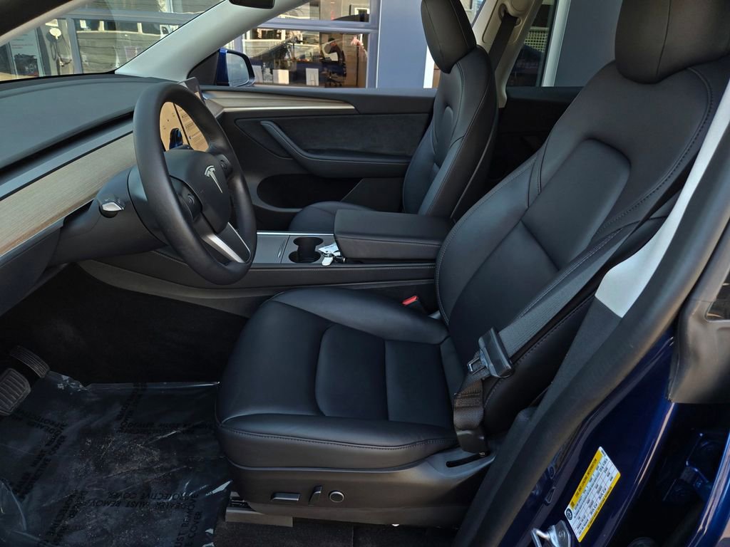 Used 2023 Tesla Model Y Long Range image 15