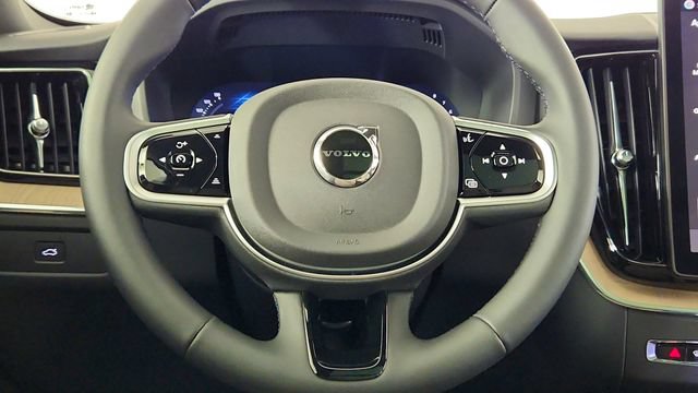 New 2026 Volvo XC60 B5 Plus w/ Climate Package AWD/4WD image 25