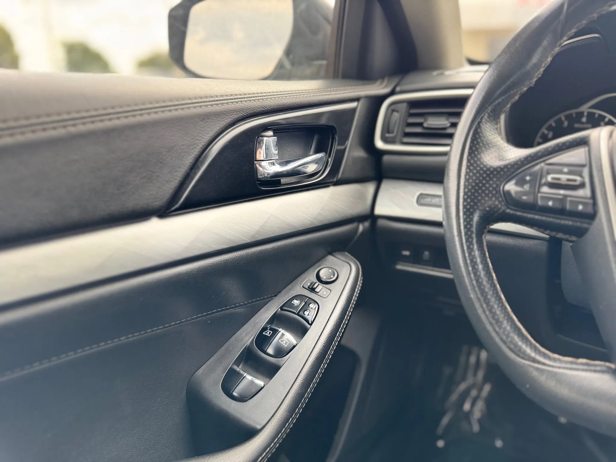 Used 2018 Nissan Maxima 3.5 SV image 32