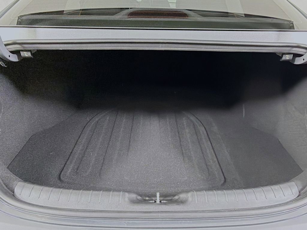 Used 2025 Hyundai Elantra Sport FWD image 25