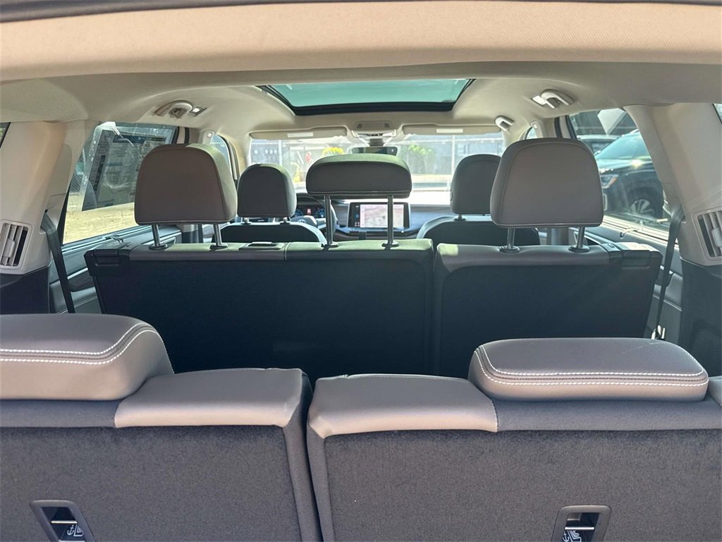 New 2026 Volkswagen Atlas SEL image 25