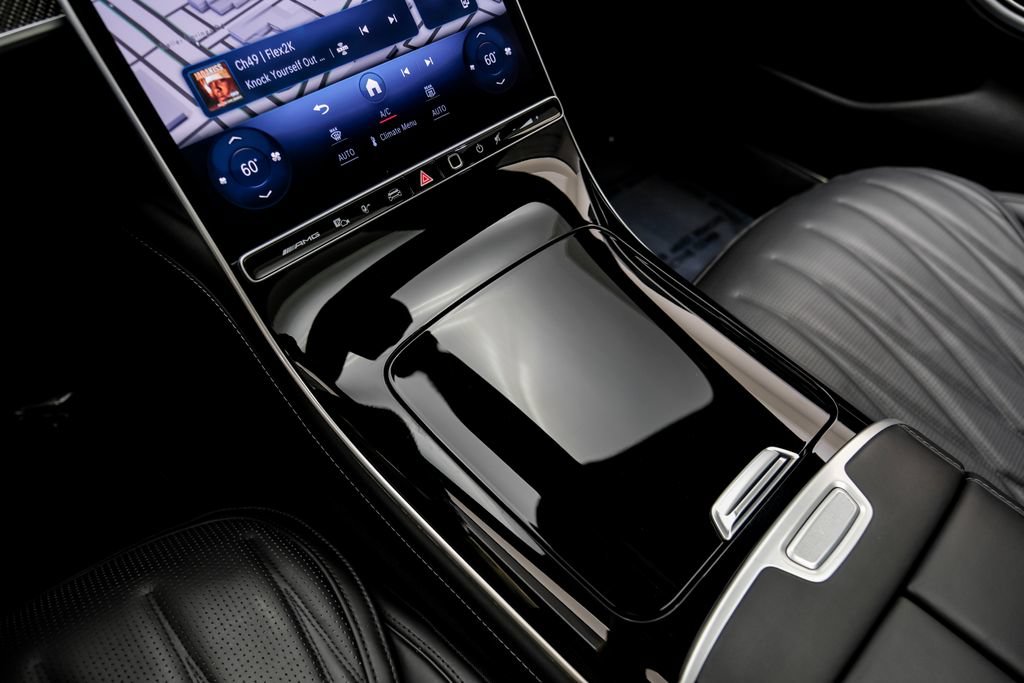 Used 2024 Mercedes-Benz S 63 AMG S w/ Carbon Fiber Exterior Package image 33
