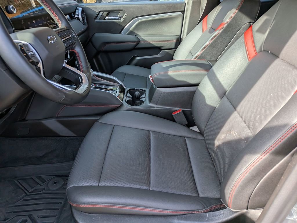 Used 2023 Chevrolet Colorado Z71 w/ Z71 Convenience Package 2 image 14