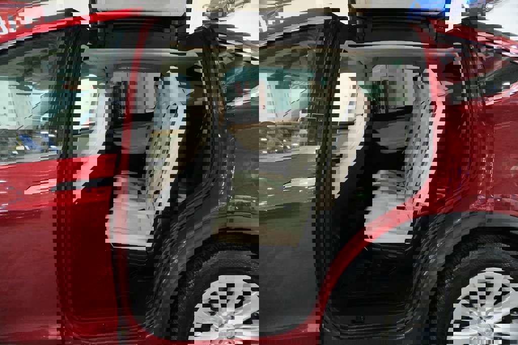 Used 2018 Tesla Model X 100D image 21