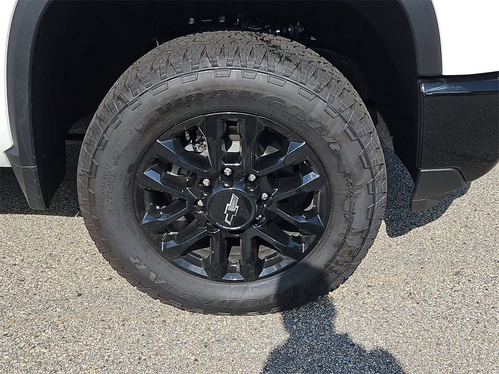 New 2025 Chevrolet Silverado 2500 LT w/ Trail Boss Package image 3