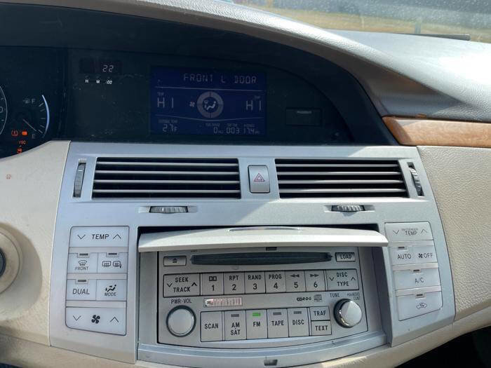 Used 2007 Toyota Avalon Limited image 36