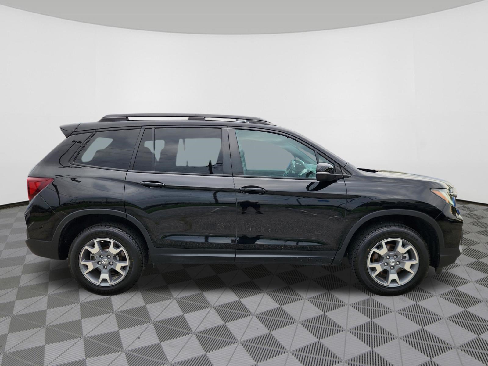 Certified 2023 Honda Passport TrailSport image 6