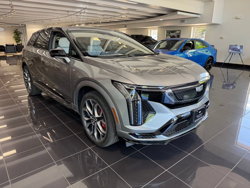 New 2026 Cadillac Optiq V w/ LPO, Floor Liner Package