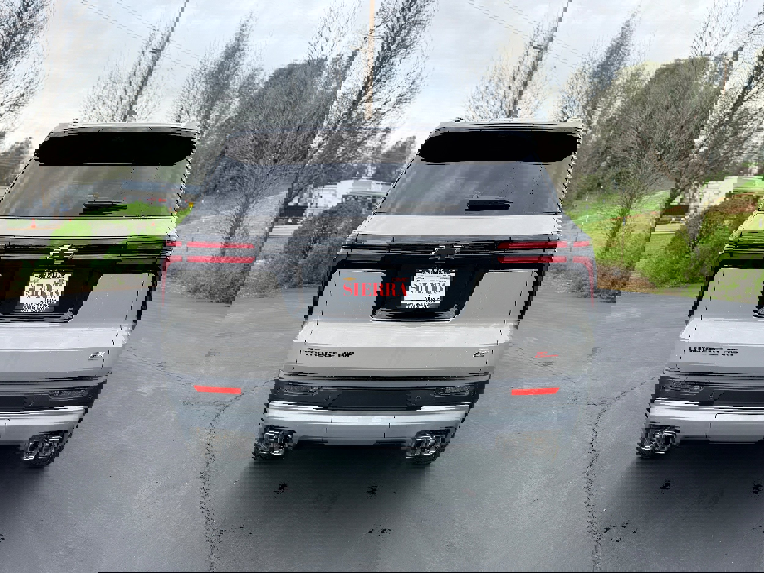 New 2026 Chevrolet Traverse Z71 w/ Enhanced Driving Package image 5