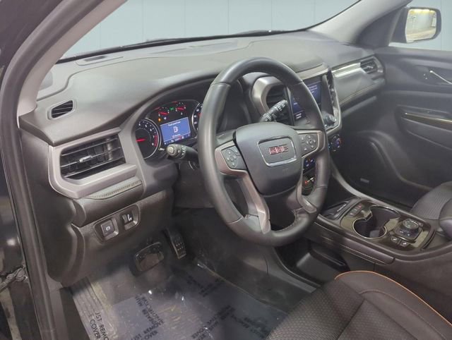 Used 2023 GMC Acadia AT4 image 10