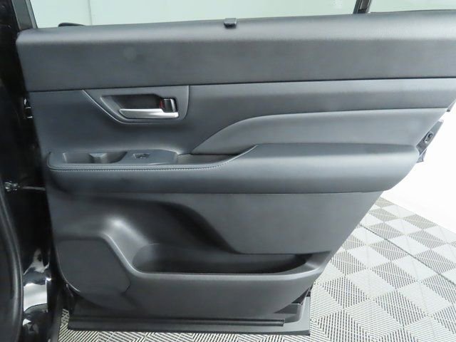 Used 2025 Toyota Grand Highlander FWD image 27