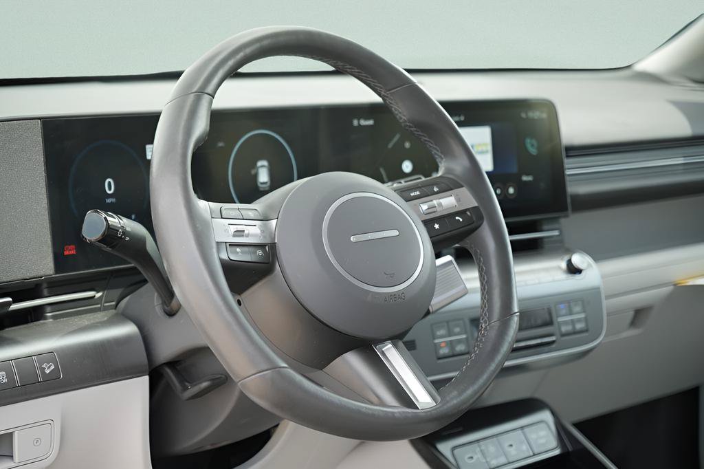Certified 2024 Hyundai Kona Limited FWD image 23