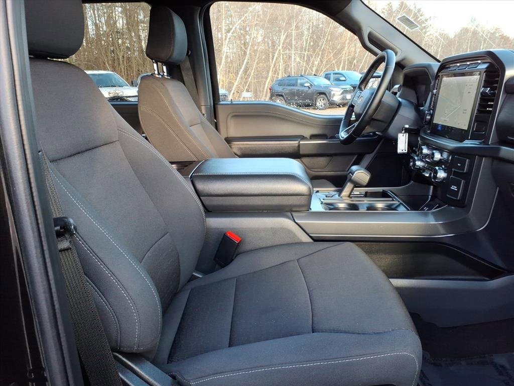 Used 2024 Ford F150 XLT w/ XLT Black Appearance Package image 10