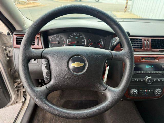 Used 2006 Chevrolet Impala LT image 8