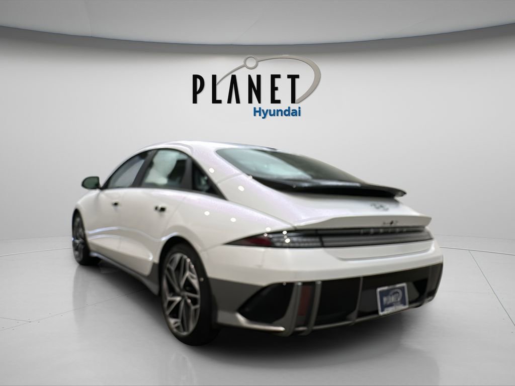 New 2025 Hyundai Ioniq 6 SEL image 6