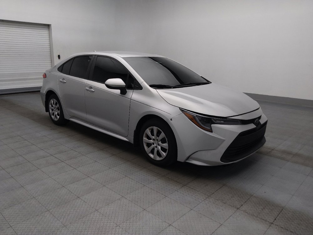 Used 2025 Toyota Corolla LE FWD image 11