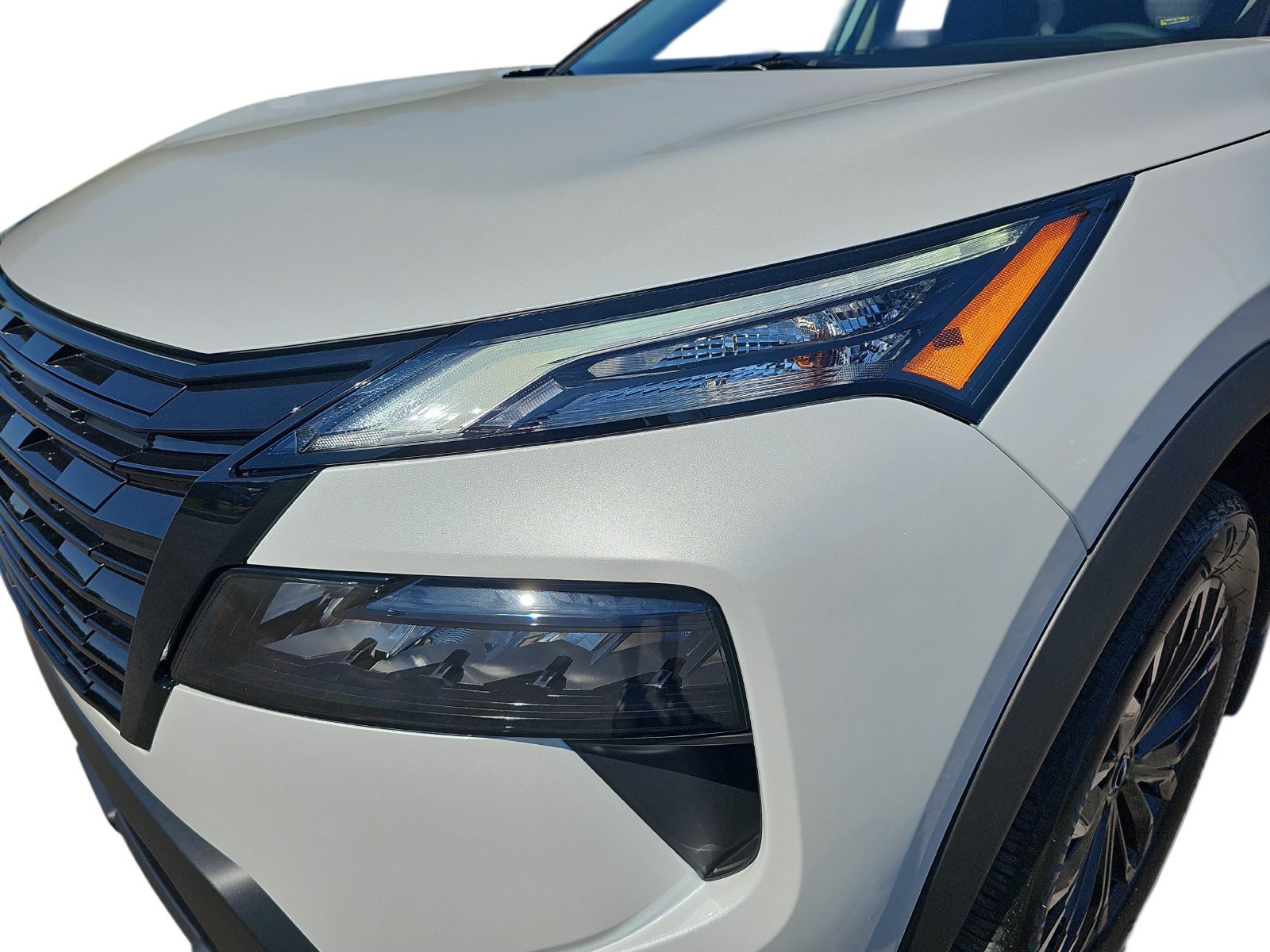 New 2027 Nissan Rogue Dark Armor FWD image 31