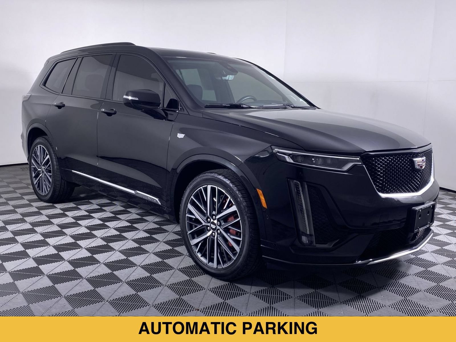Certified 2023 Cadillac XT6 Sport w/ Platinum Package AWD/4WD image 21