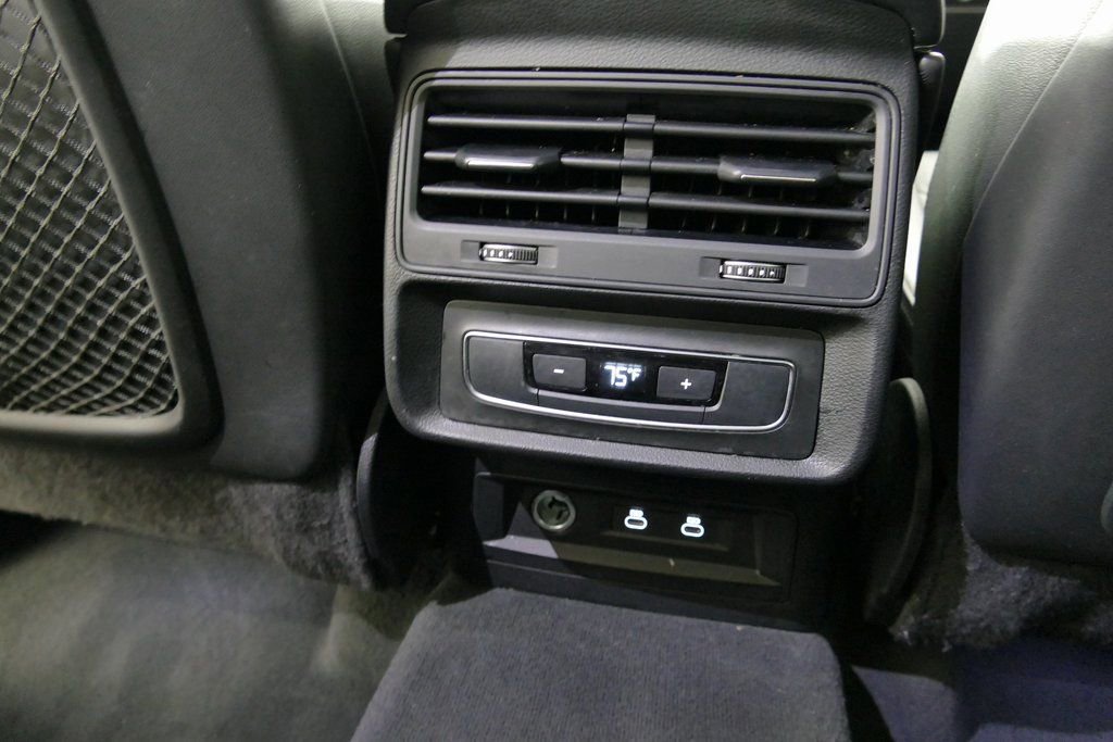 Used 2025 Audi Q7 3.0T Premium Plus AWD/4WD image 29