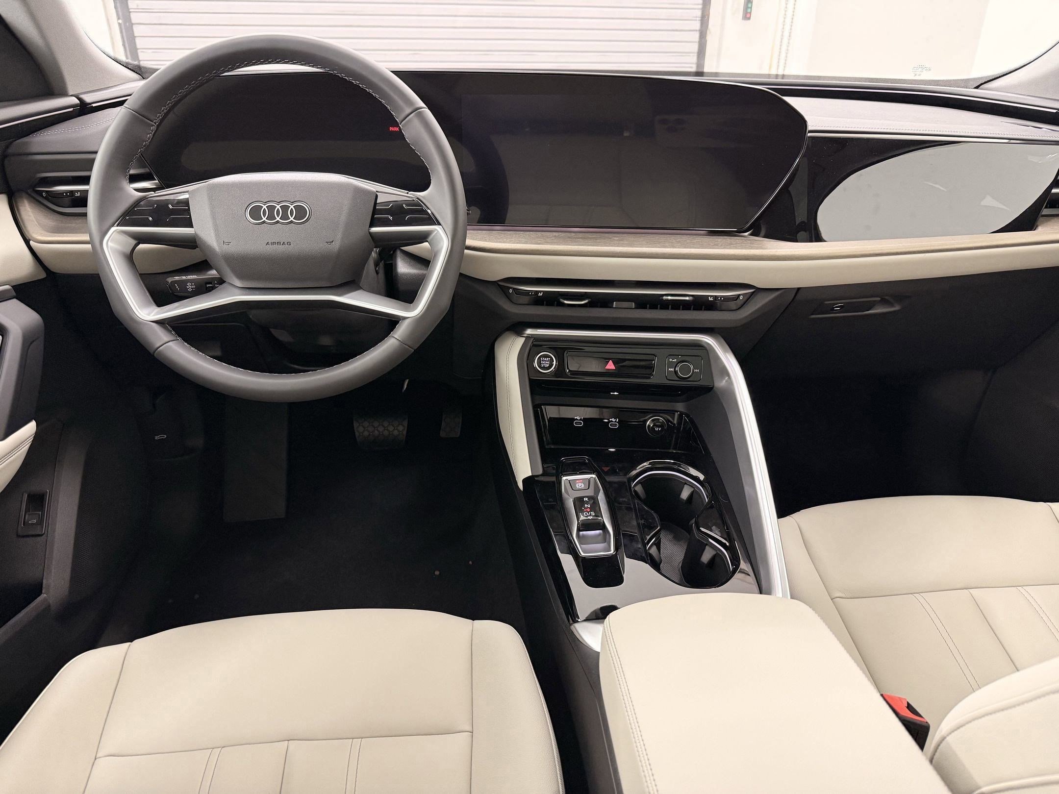 Used 2025 Audi Q5 Premium w/ Convenience Package AWD/4WD image 4