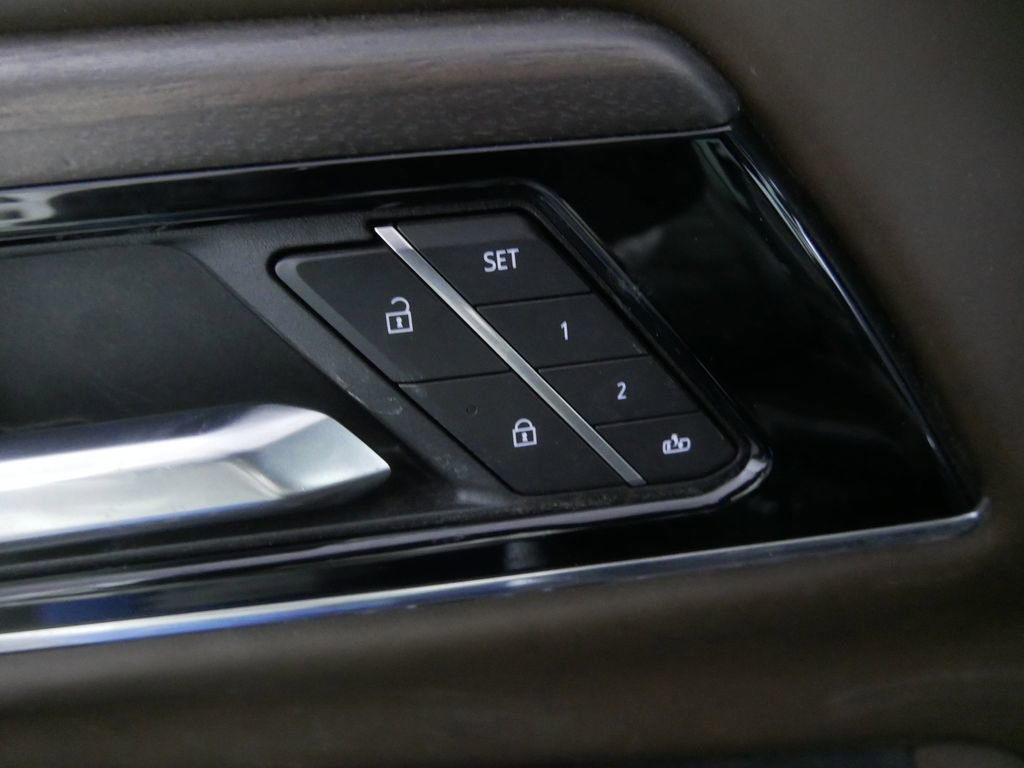 Used 2025 GMC Yukon Denali Ultimate image 13