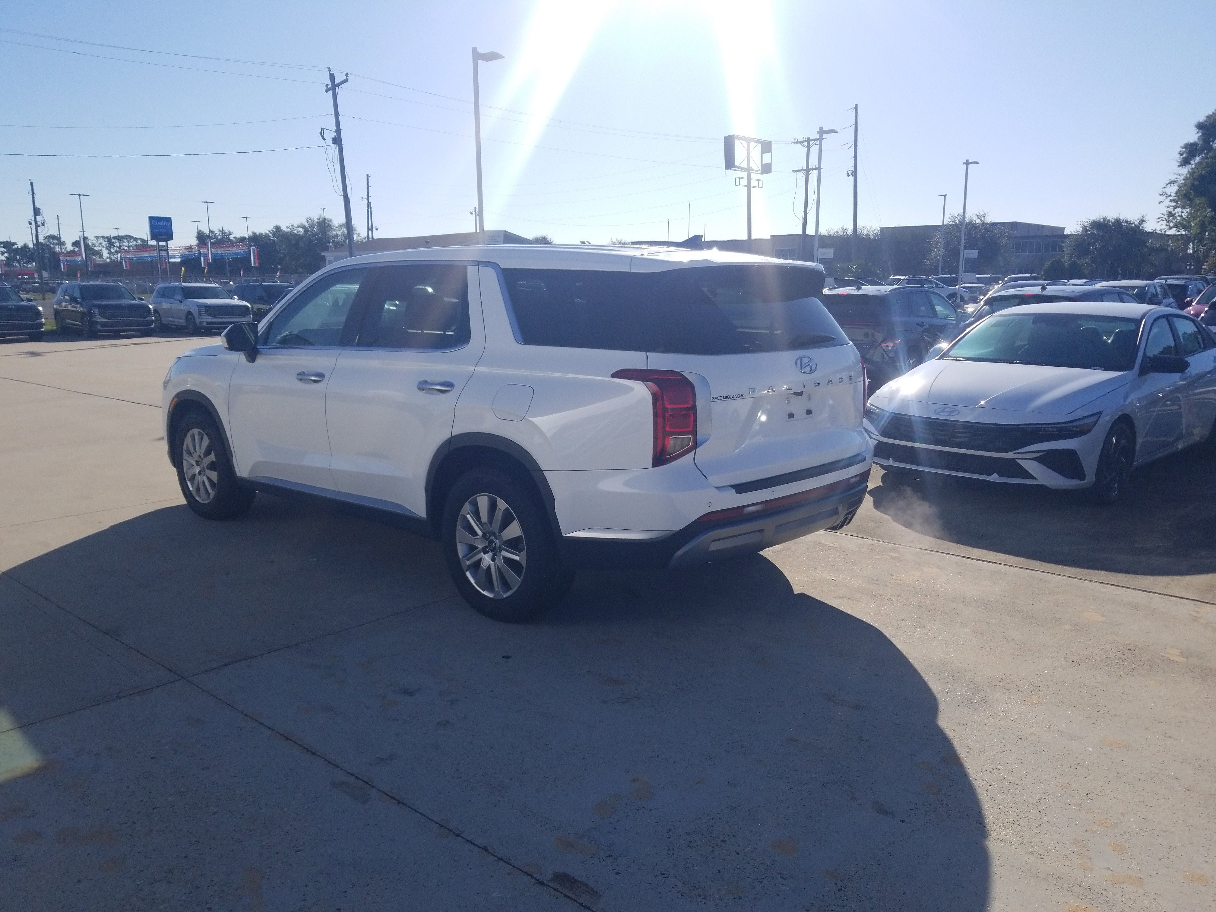 Used 2023 Hyundai Palisade SE w/ Cargo Package image 5