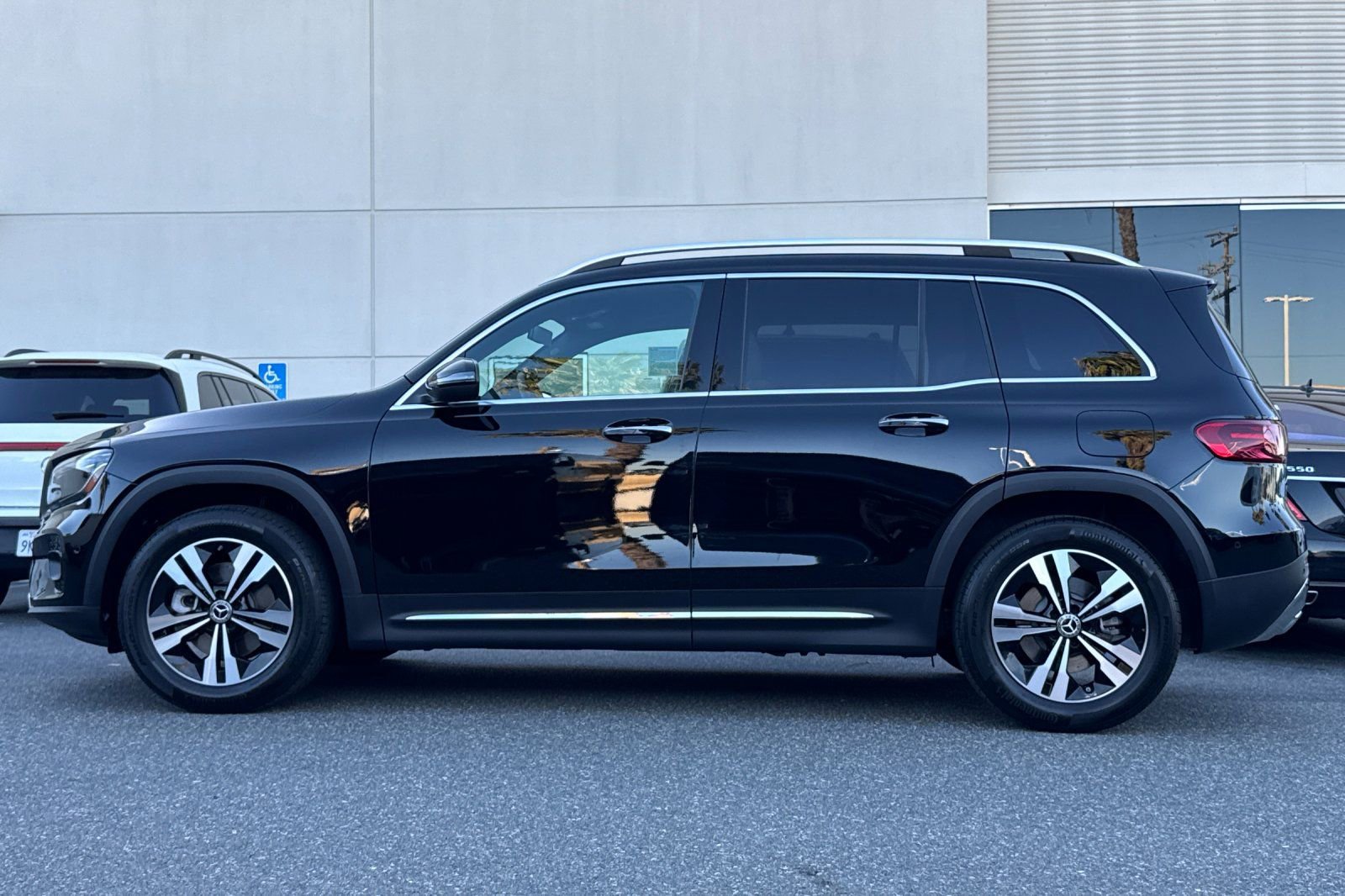 Certified 2025 Mercedes-Benz GLB 250 image 7