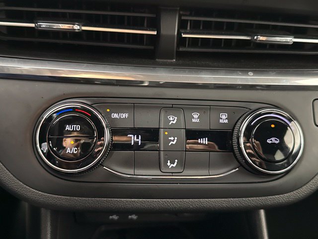 Used 2025 Buick Envista Preferred FWD image 22
