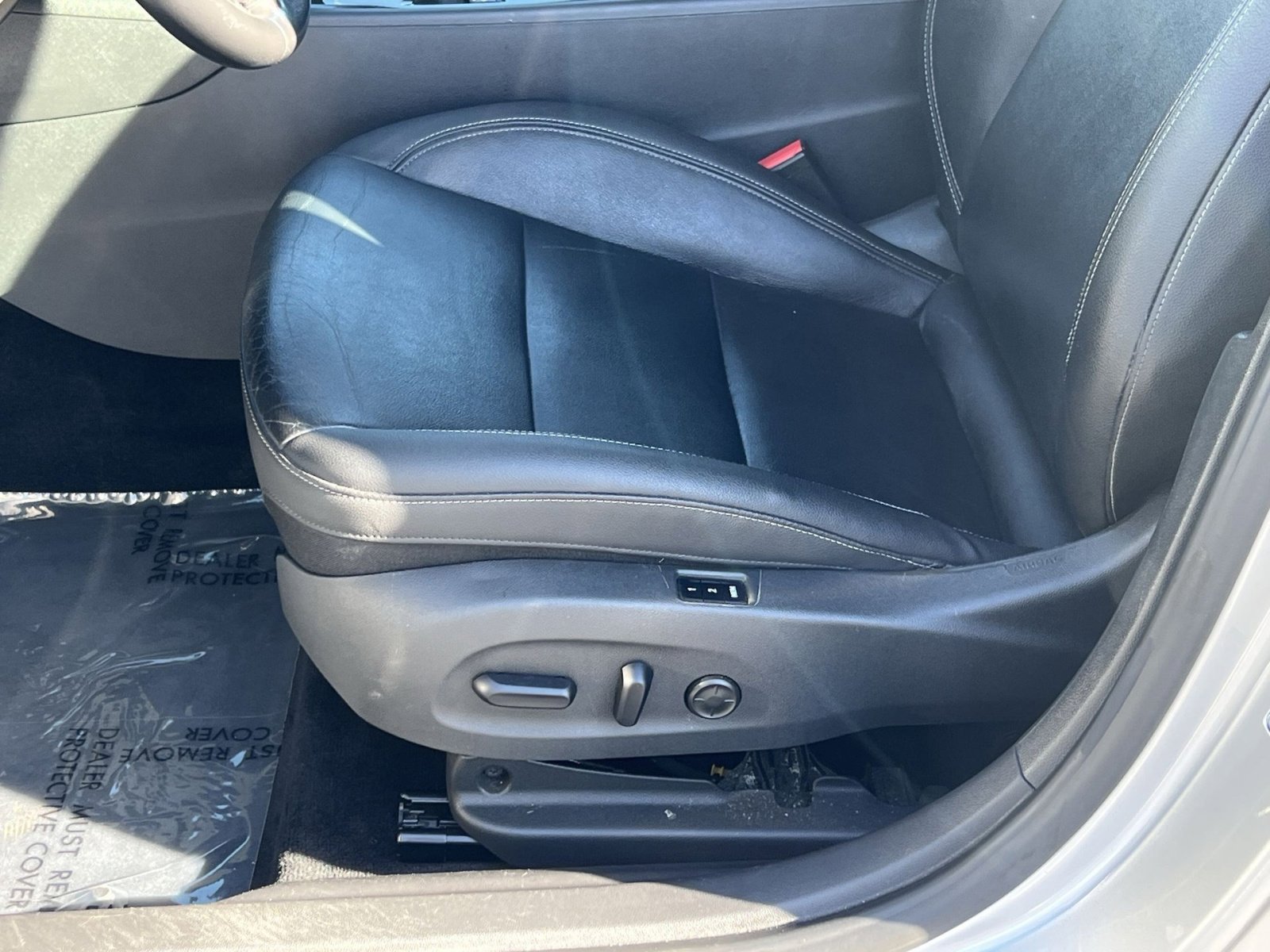 Used 2018 Buick Regal Essence w/ Driver Confidence Package #1 image 15