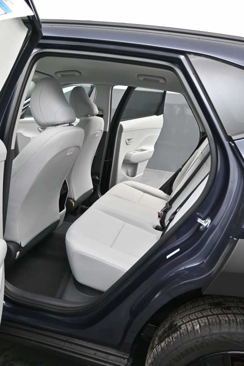 New 2026 Hyundai Kona SEL Sport AWD/4WD image 15
