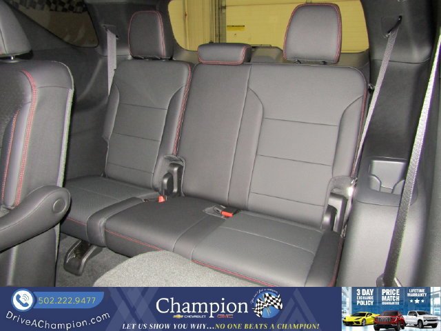 Used 2024 Chevrolet Traverse RS AWD/4WD image 22