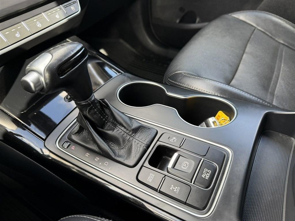 Used 2017 Kia Sorento SX image 34