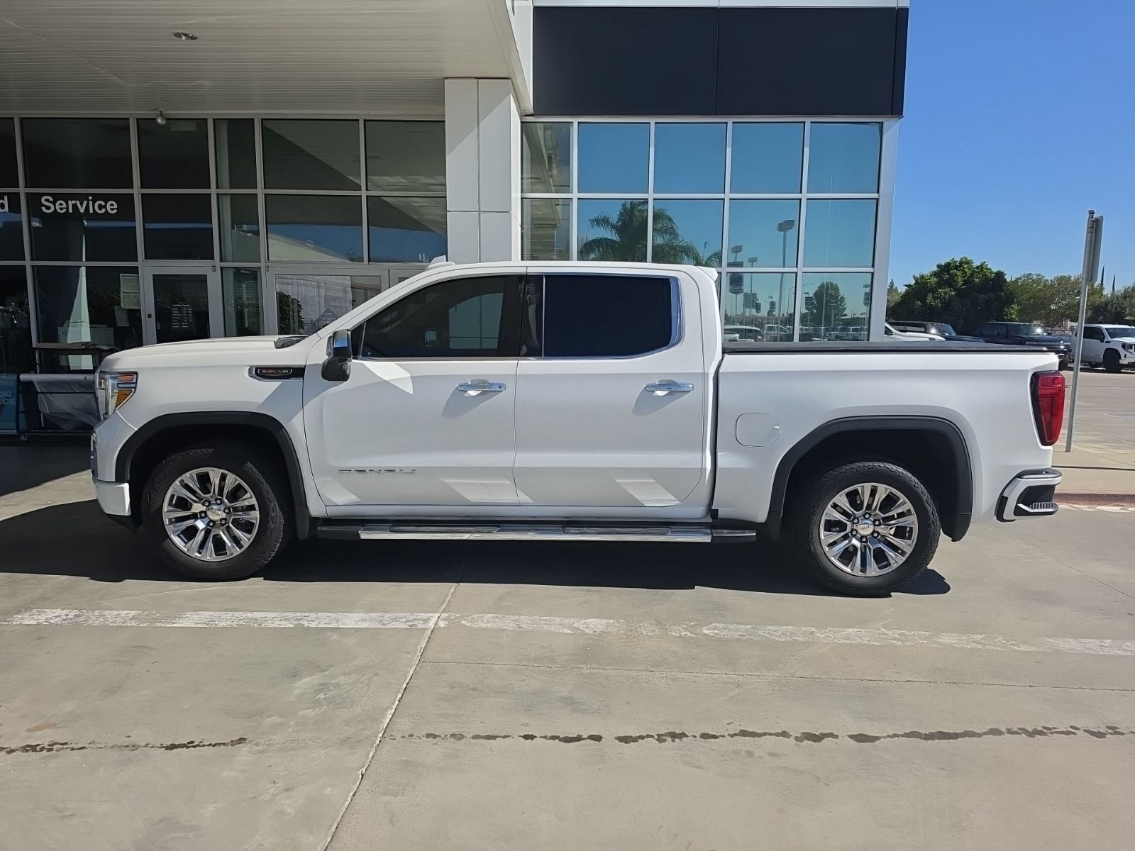 Used 2021 GMC Sierra 1500 Denali AWD/4WD image 3