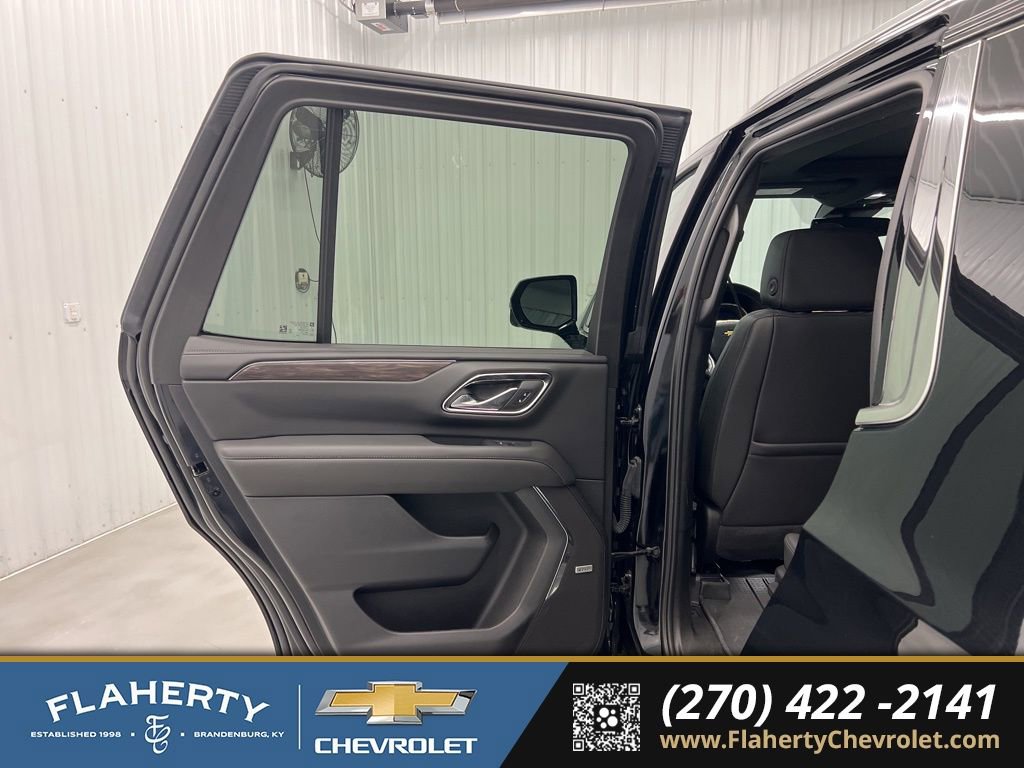 Used 2024 Chevrolet Tahoe LT w/ LT Signature Plus Package image 10