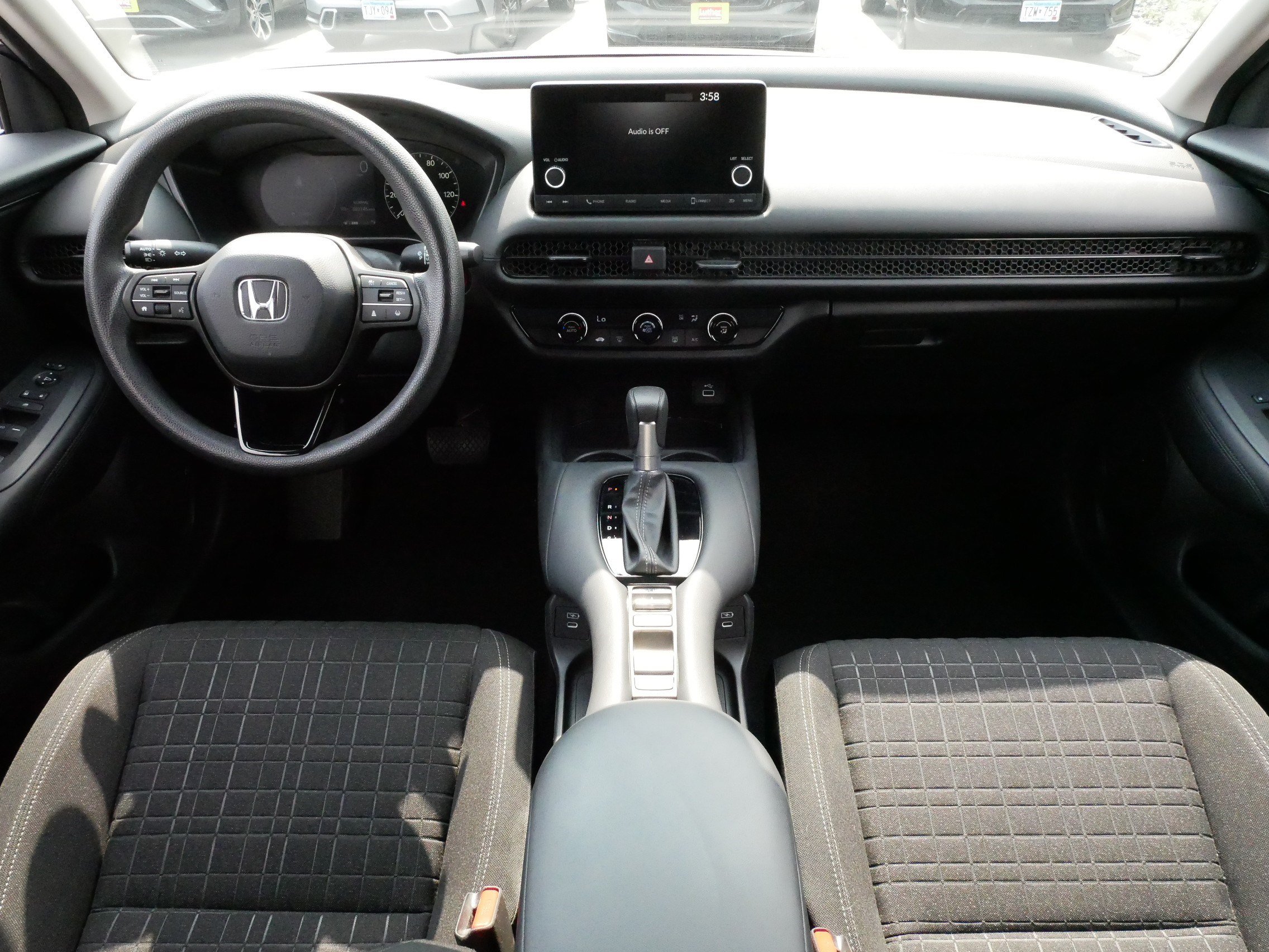 Used 2024 Honda HR-V LX image 10