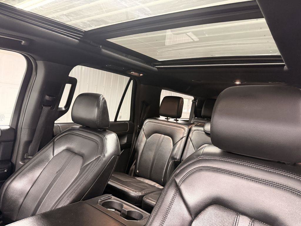 Used 2021 Ford Expedition Max Limited AWD/4WD image 11