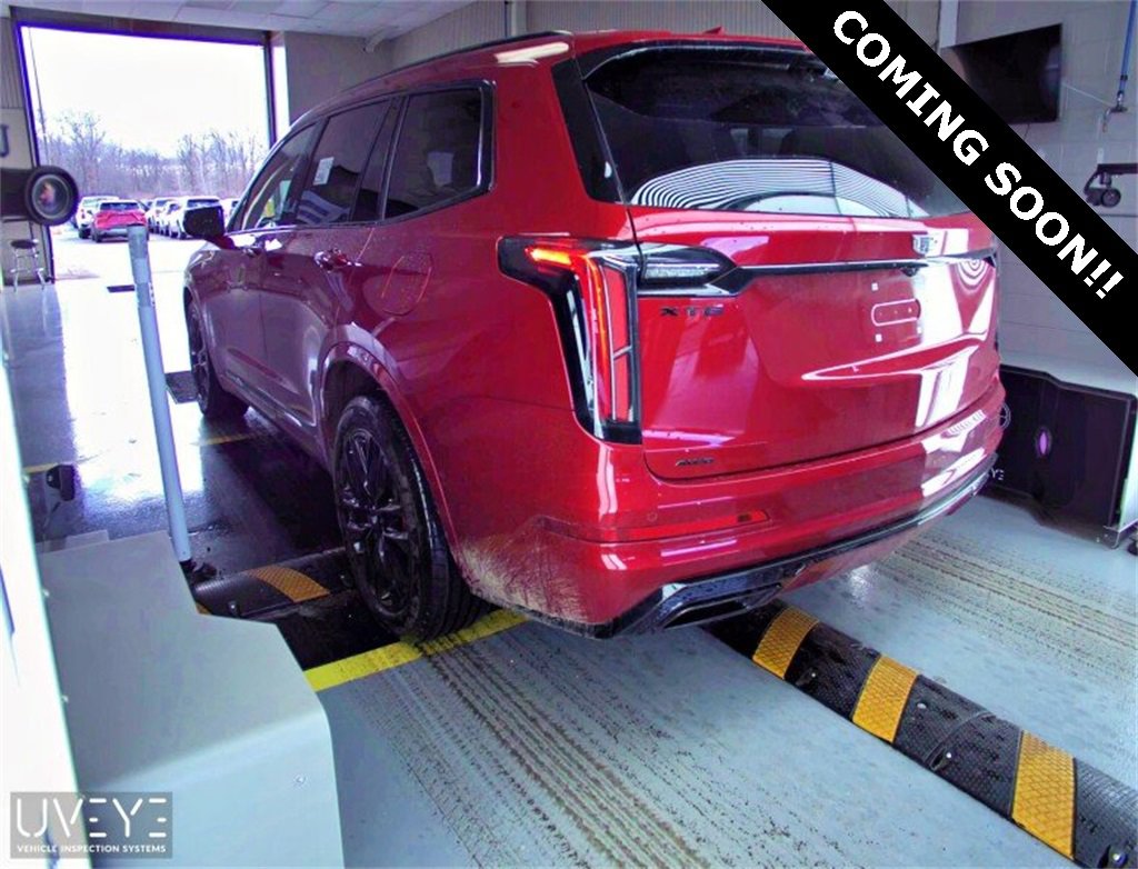 Certified 2023 Cadillac XT6 Sport w/ LPO, ONYX Package image 15