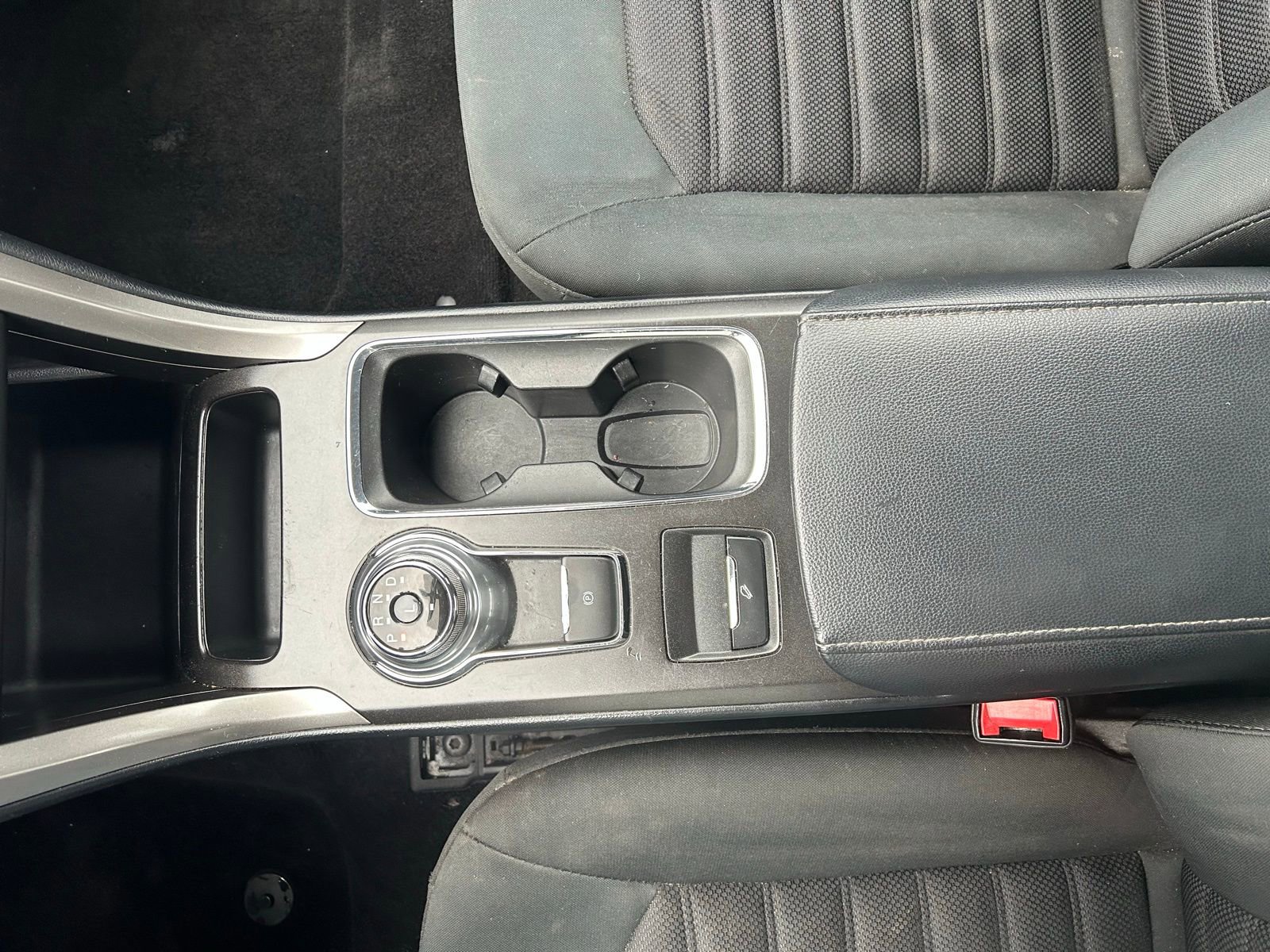 Used 2018 Ford Fusion SE w/ Fusion SE Technology Package image 20