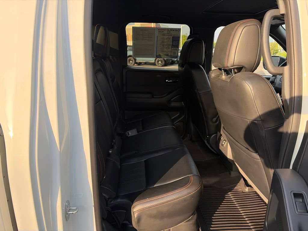 Used 2023 Nissan Frontier PRO-4X w/ Pro-4X Premium Package AWD/4WD image 14